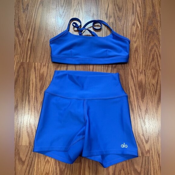 ALO Yoga Pants - ALO Airlift set 💙